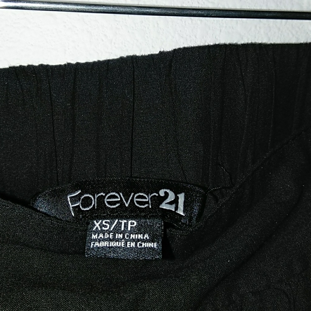 Skirt - Picture 2 of 4
